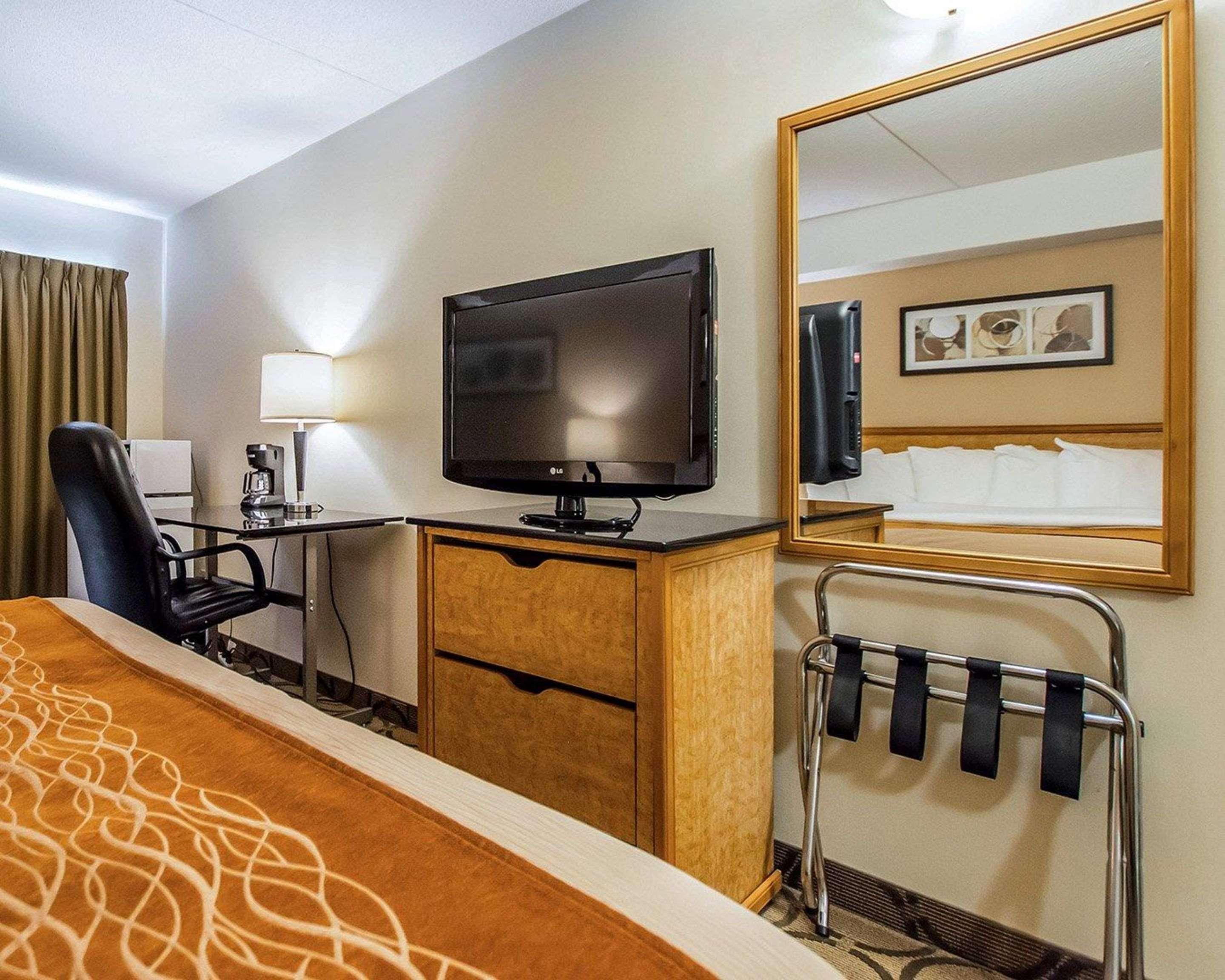 Comfort Inn East Садбери Экстерьер фото