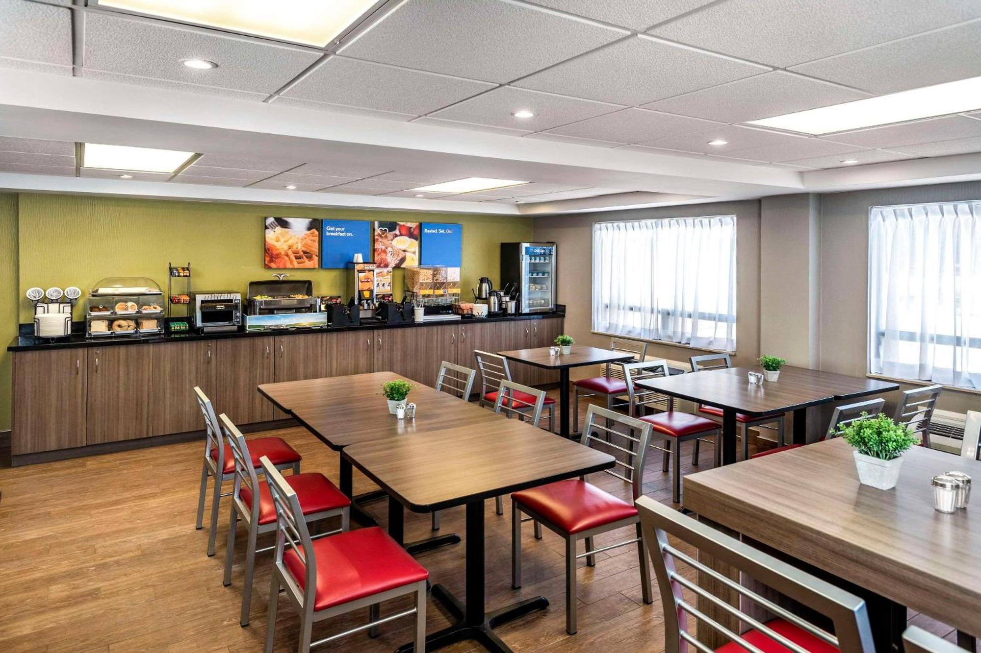 Comfort Inn East Садбери Экстерьер фото