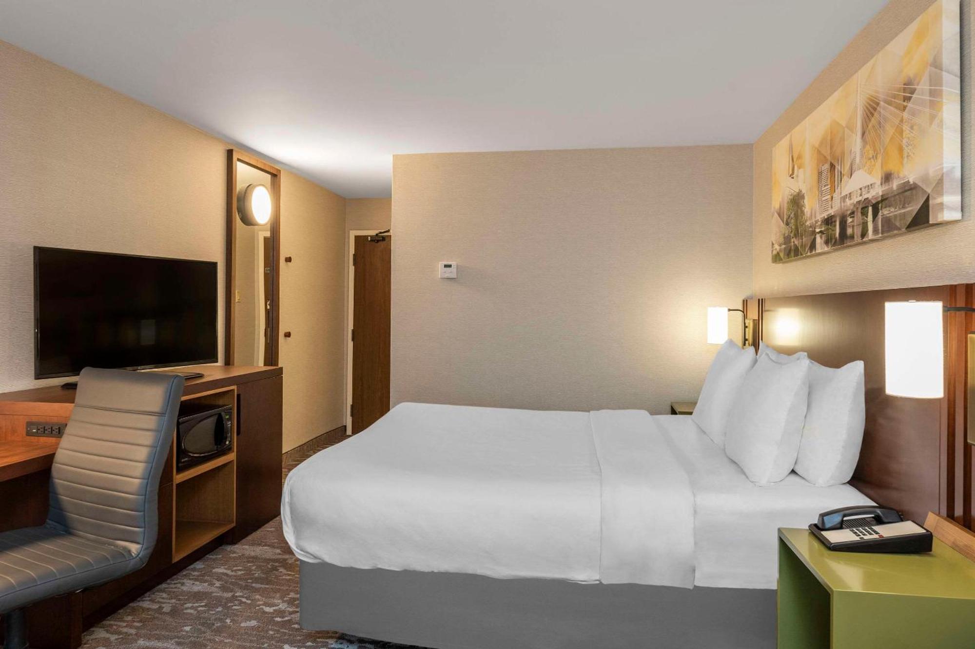 Comfort Inn East Садбери Экстерьер фото